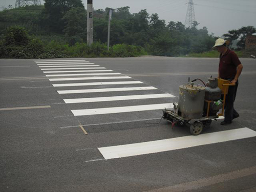 人行道道路標(biāo)線(xiàn)施工